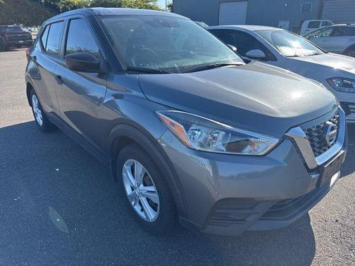 2020 Nissan Kicks S