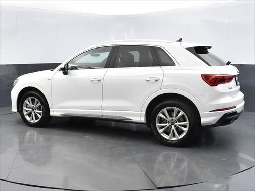 2023 Audi Q3 Premium 45 TFSI S line quattro Tiptronic