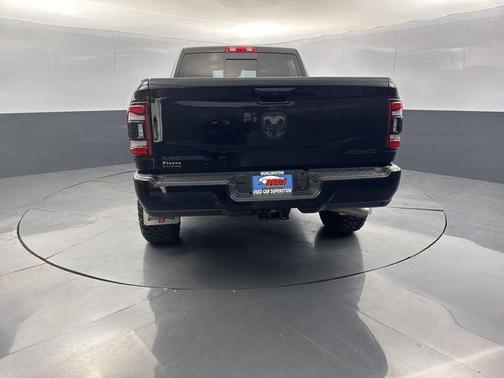 2024 RAM 2500 Laramie Crew Cab 4x4 6'4' Box