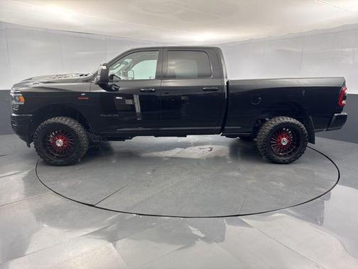 2024 RAM 2500 Laramie Crew Cab 4x4 6'4' Box