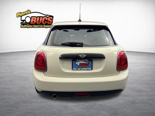 Pepper White 2020 MINI Hardtop Cooper