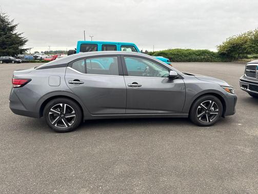 Gun Metallic 2025 Nissan Sentra SV