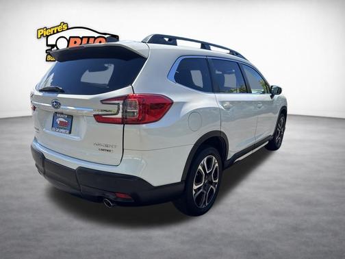 Crystal White Pearl 2023 Subaru Ascent Limited 7-Passenger