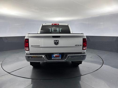 Bright White 2017 RAM 1500 SLT