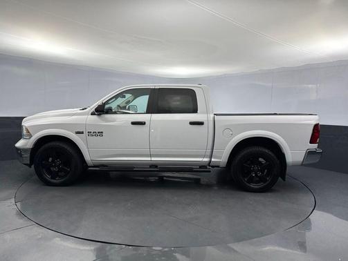 Bright White 2017 RAM 1500 SLT
