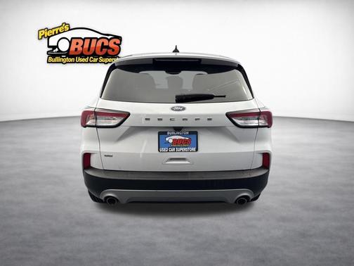 Oxford White 2022 Ford Escape SE