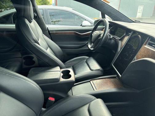 2021 Tesla Model X Long Range Dual Motor All-Wheel Drive