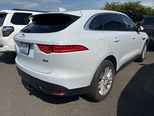 2019 Jaguar F-PACE 30t Prestige