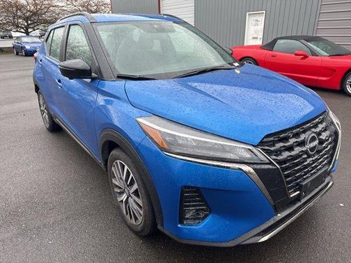 2024 Nissan Kicks SR