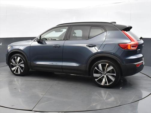 2022 Volvo XC40 Recharge Pure Electric P8 Twin Ultimate