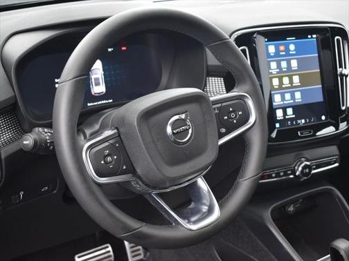 2022 Volvo XC40 Recharge Pure Electric P8 Twin Ultimate