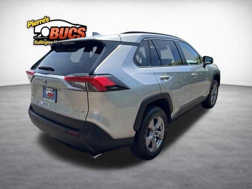 Silver Sky Metallic 2022 Toyota RAV4 Hybrid XLE