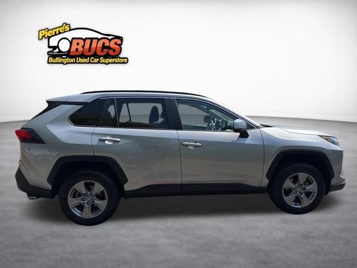 Silver Sky Metallic 2022 Toyota RAV4 Hybrid XLE