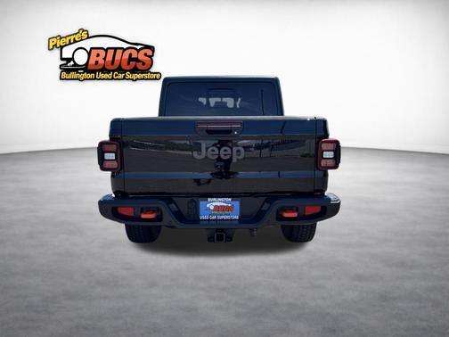 Black 2021 Jeep Gladiator Mojave