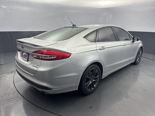 2018 Ford Fusion Hybrid SE