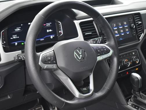 2023 Volkswagen Atlas Cross Sport 3.6L V6 SEL Premium R-Line