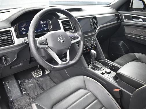 2023 Volkswagen Atlas Cross Sport 3.6L V6 SEL Premium R-Line
