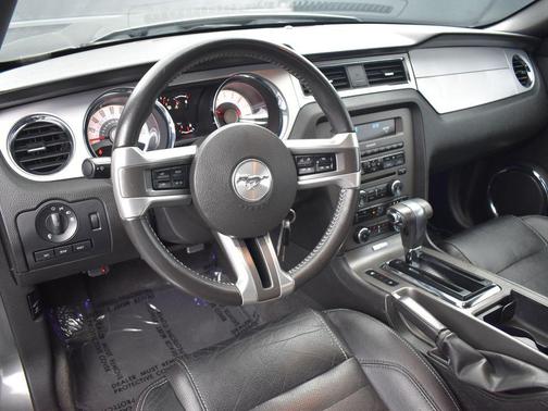 2011 Ford Mustang GT Premium