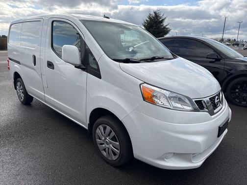 2020 Nissan NV200 SV