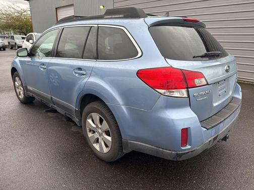Sky Blue Metallic 2012 Subaru Outback 2.5i Limited