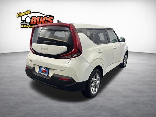 Snow White Pearl 2022 Kia Soul LX