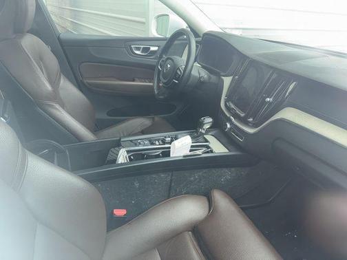 2020 Volvo XC60 T5 Inscription