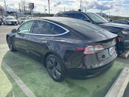 Obsidian Black Metallic 2018 Tesla Model 3 Long Range