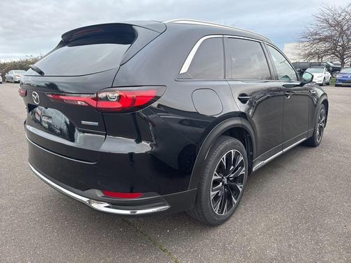 2024 Mazda CX-90 PHEV Premium