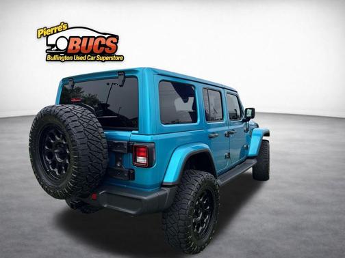 BLACK WITH BIKINI WRAP 2018 Jeep Wrangler Unlimited Sahara