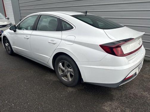 2023 Hyundai SONATA SE