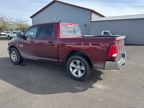 Red Pearl 2019 RAM 1500 SLT