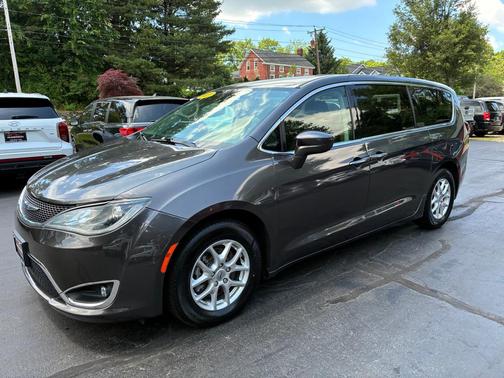 GRAY 2020 Chrysler Pacifica Touring