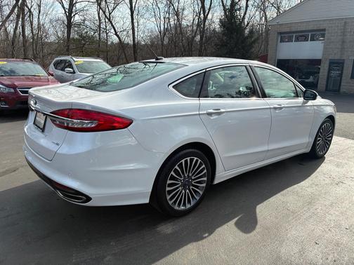 2017 Ford Fusion SE