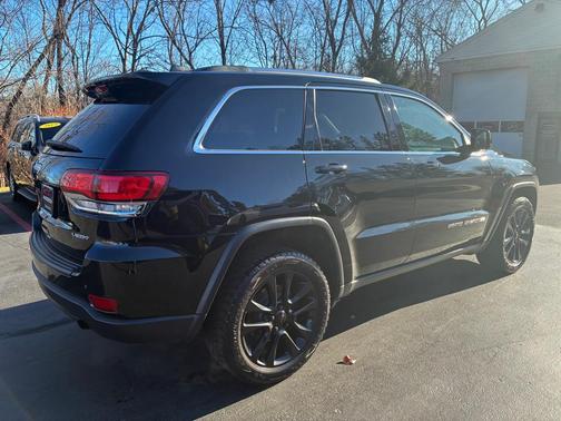 2020 Jeep Grand Cherokee Laredo