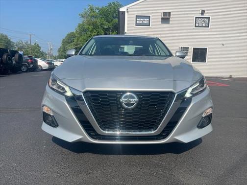 2020 Nissan Altima SV