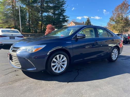 2015 Toyota Camry Hybrid XLE