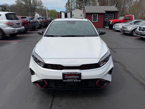 Snow White Pearl 2024 Kia Forte GT-Line