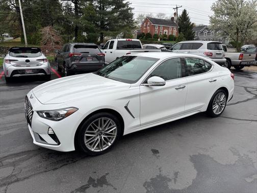 2020 Genesis G70 standard