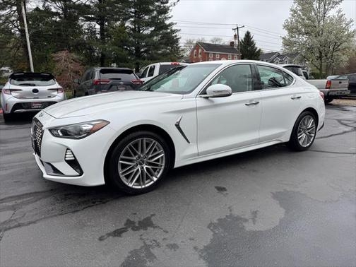 2020 Genesis G70 standard