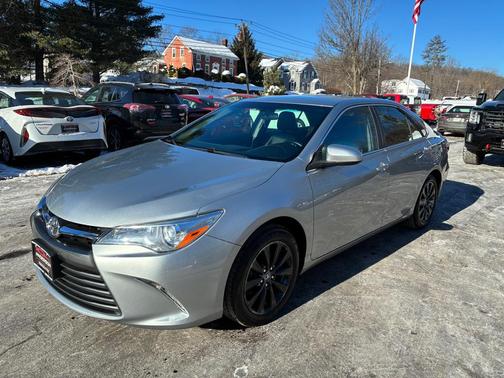 2016 Toyota Camry XLE
