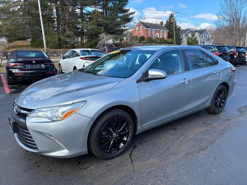 2016 Toyota Camry XLE