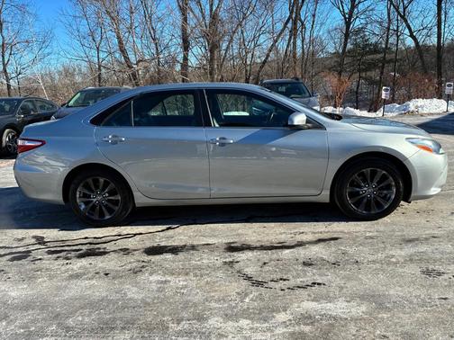 2016 Toyota Camry XLE