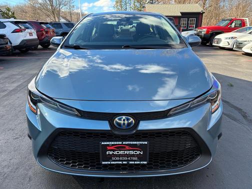 2022 Toyota Corolla Hybrid LE