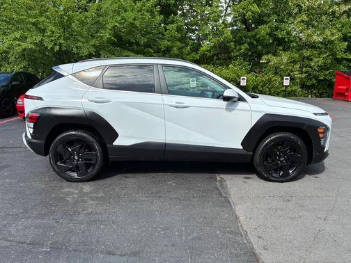 Atlas White 2024 Hyundai KONA Limited