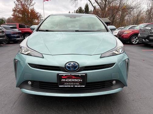 2019 Toyota Prius XLE