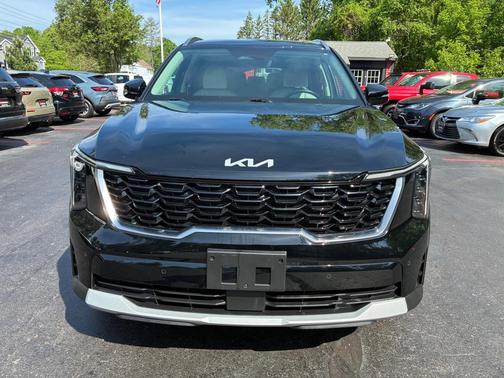 Ebony Black 2024 Kia Sorento S