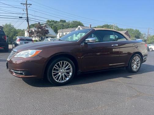 2012 Chrysler 200 Limited