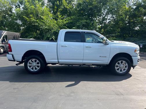 2024 RAM 2500 Laramie Crew Cab 4x4 6'4' Box