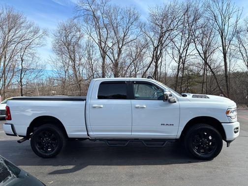 2024 RAM 2500 Laramie Crew Cab 4x4 6'4' Box