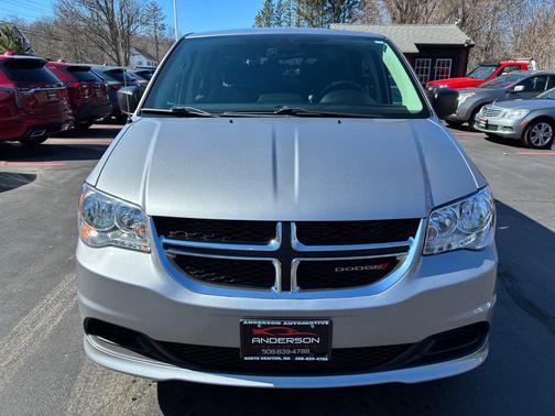 Granite Pearlcoat 2019 Dodge Grand Caravan SE